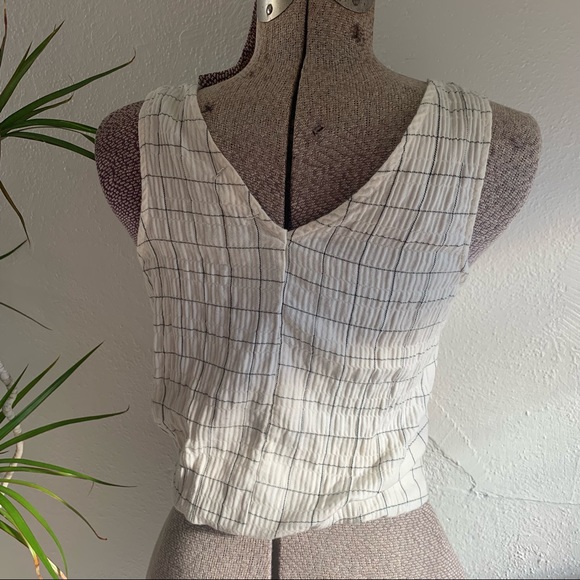 Eye Shadow | Cream Windowpane Pattern Wrap Tank Top - Small - Picture 13 of 14